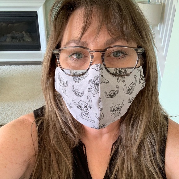 1 /$5 Stylish stitch Disney face mask ๐ท - Picture 1 of 5